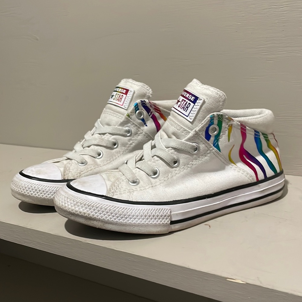 Girls mid top converse